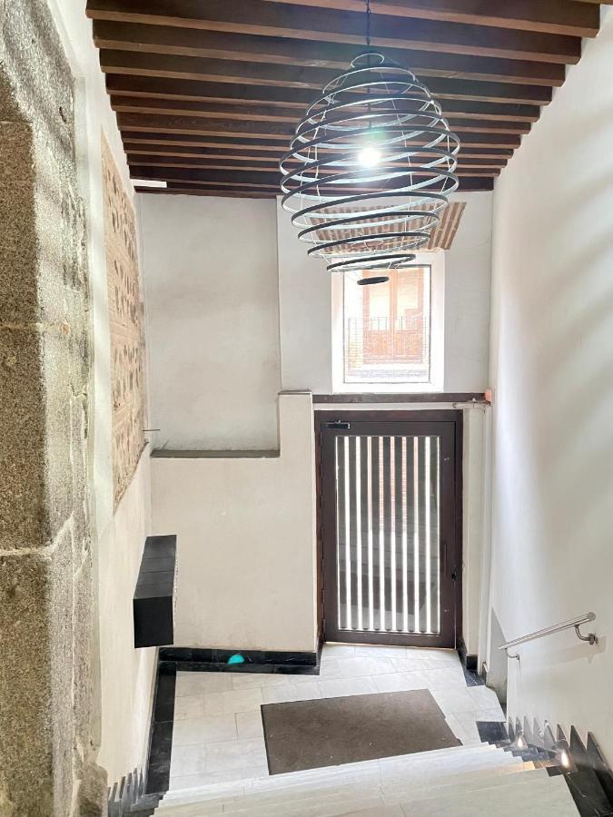 شقة Duplex Toledo Catedral Con Parking Gratis المظهر الخارجي الصورة
